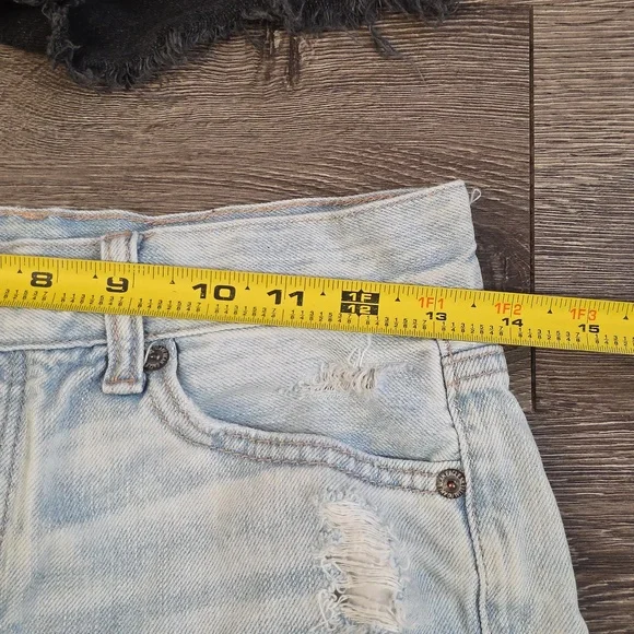 Bundle- 2 American Eagle Jean Shorts - Picture 4 of 12